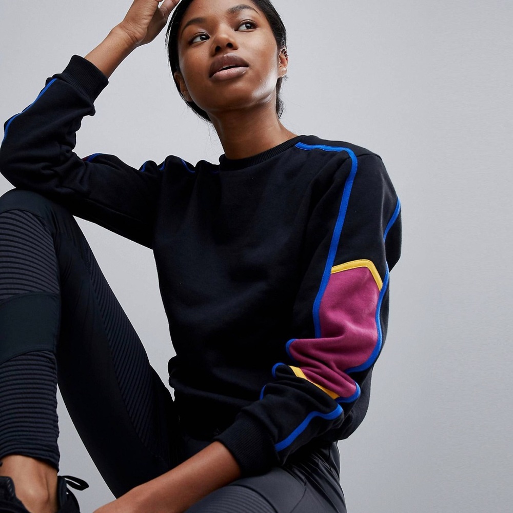 ASOS STRIPE SLEEVE SWEATSHIRT - The Wilds TV